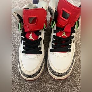 Air jordan spizike bag poison size 7.5 for men